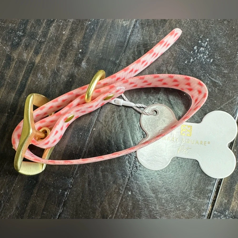 NWT Mary Square Festive Red Santa Hats Silicone Christmas Dog Collar, Small